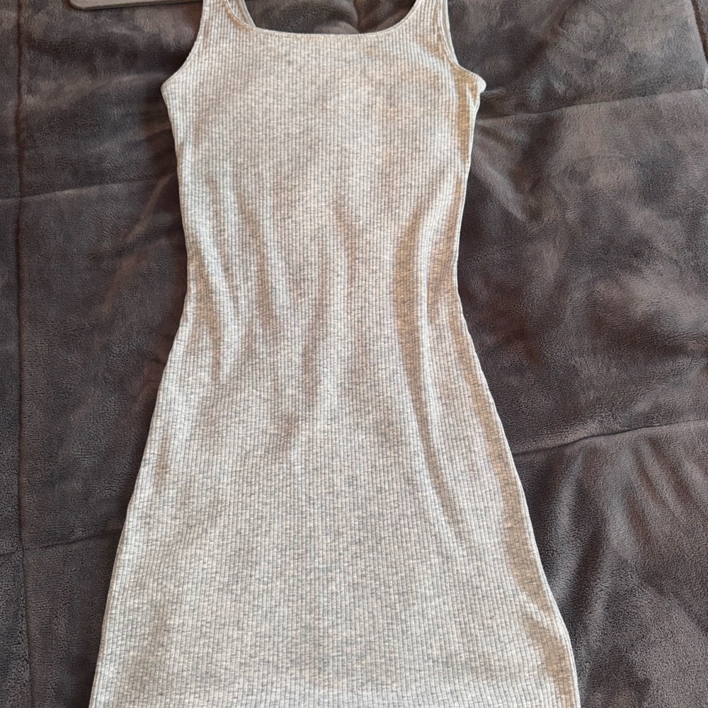 H&M Light Gray Ribbed Dress - Picture 2 of 5